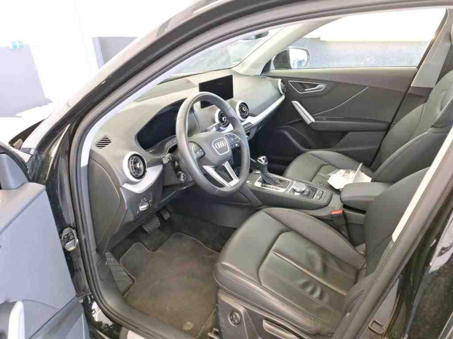Bild über Audi Q2 S line 30 TDI S tronic - für weitere Informationen kontaktieren Sie den Audi Partner