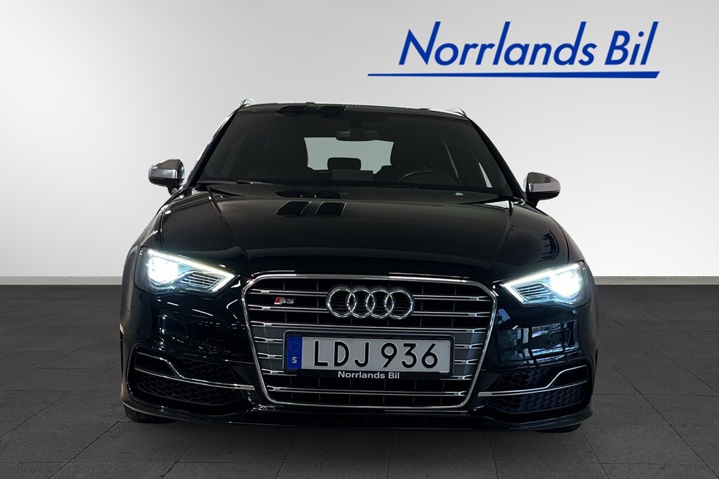 Image about Audi S3 / S3 Sportback / S3 Sedan /  S3 S3 Sportback 2.0 TFSI quattro 300 hk 6-växlad