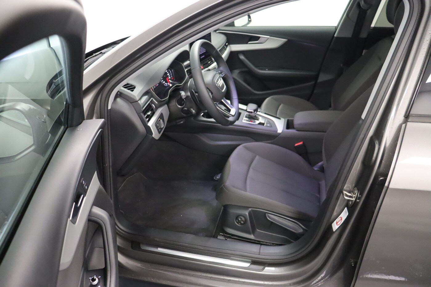 Image about Audi A4 Avant 40 TDI S tronic