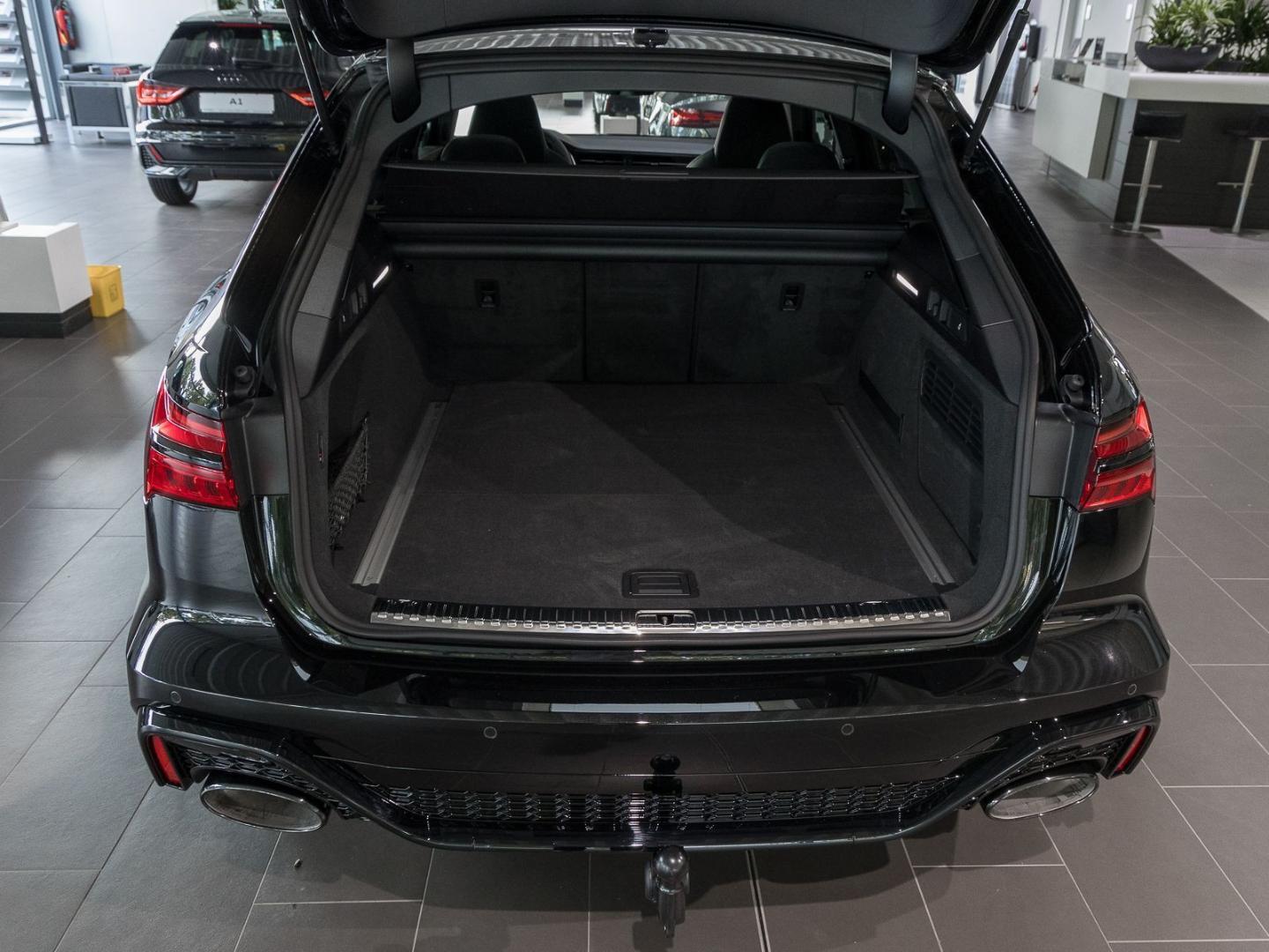 Image about Audi RS 6 Avant performance quattro tiptronic