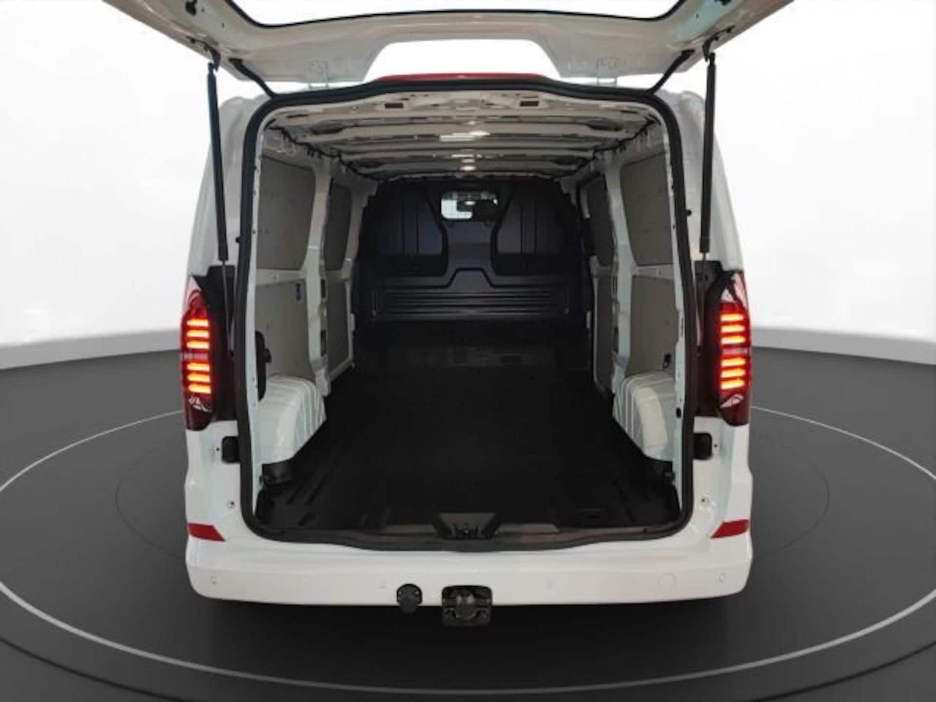 Volkswagen Transporter Kasten langer Radstand