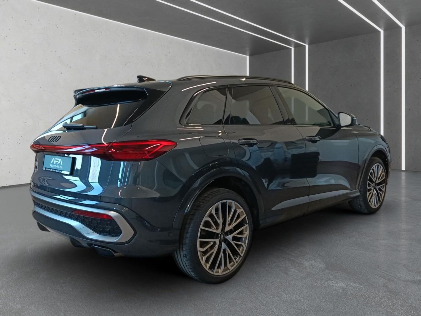 Bild über Audi Q5 SUV TFSI quattro 150 kW S tronic - für weitere Informationen kontaktieren Sie den Audi Partner