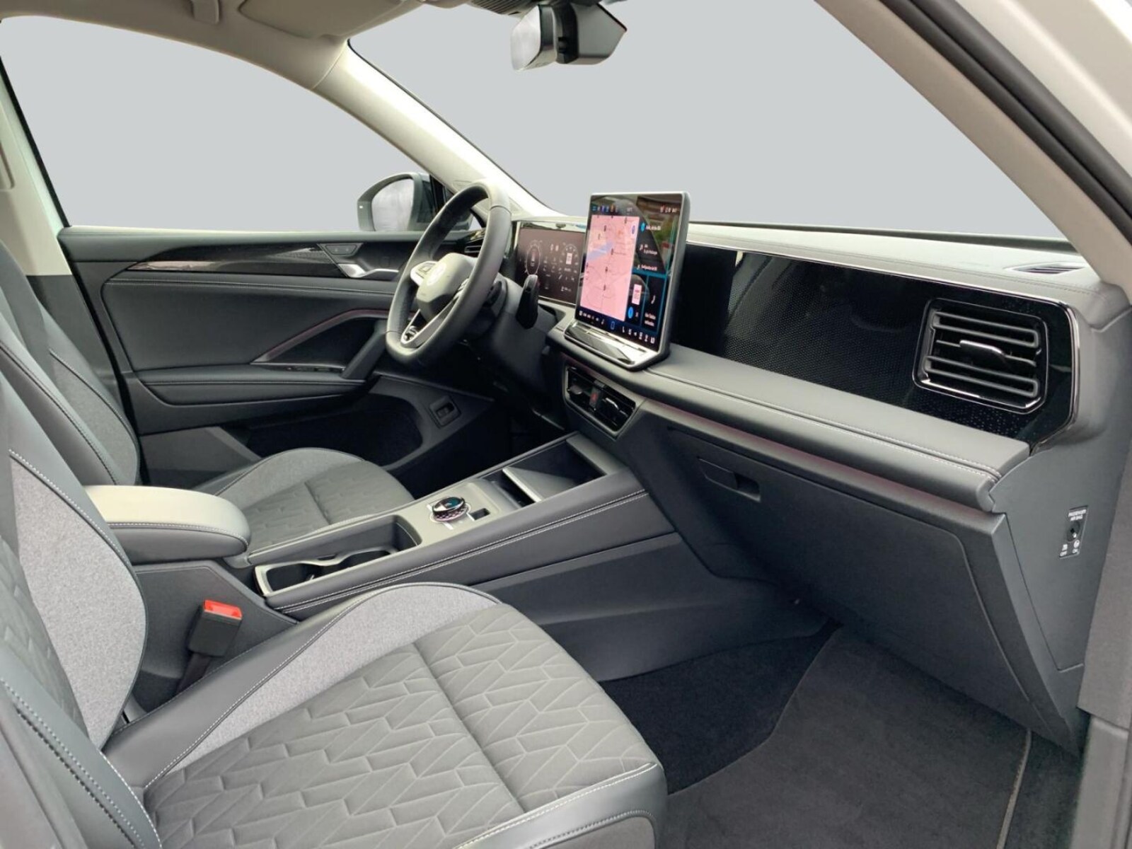 Volkswagen Tiguan – Bild 15