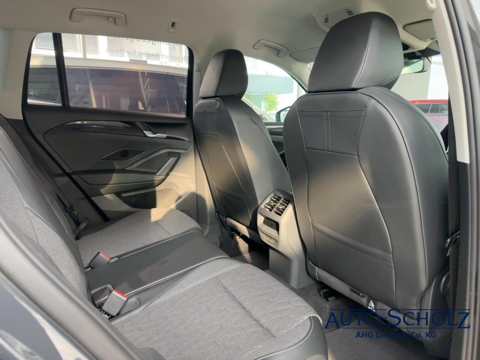 Volkswagen Tiguan – Bild 8