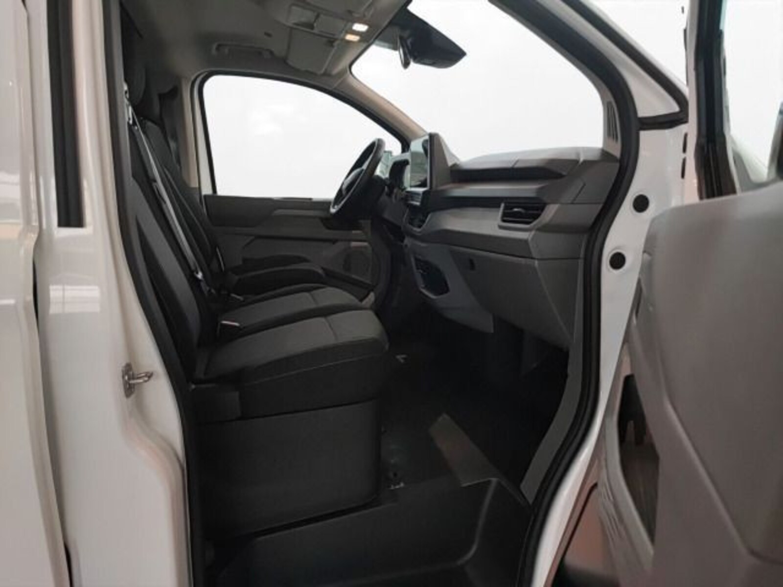 Volkswagen Transporter Kasten langer Radstand – Bild 10