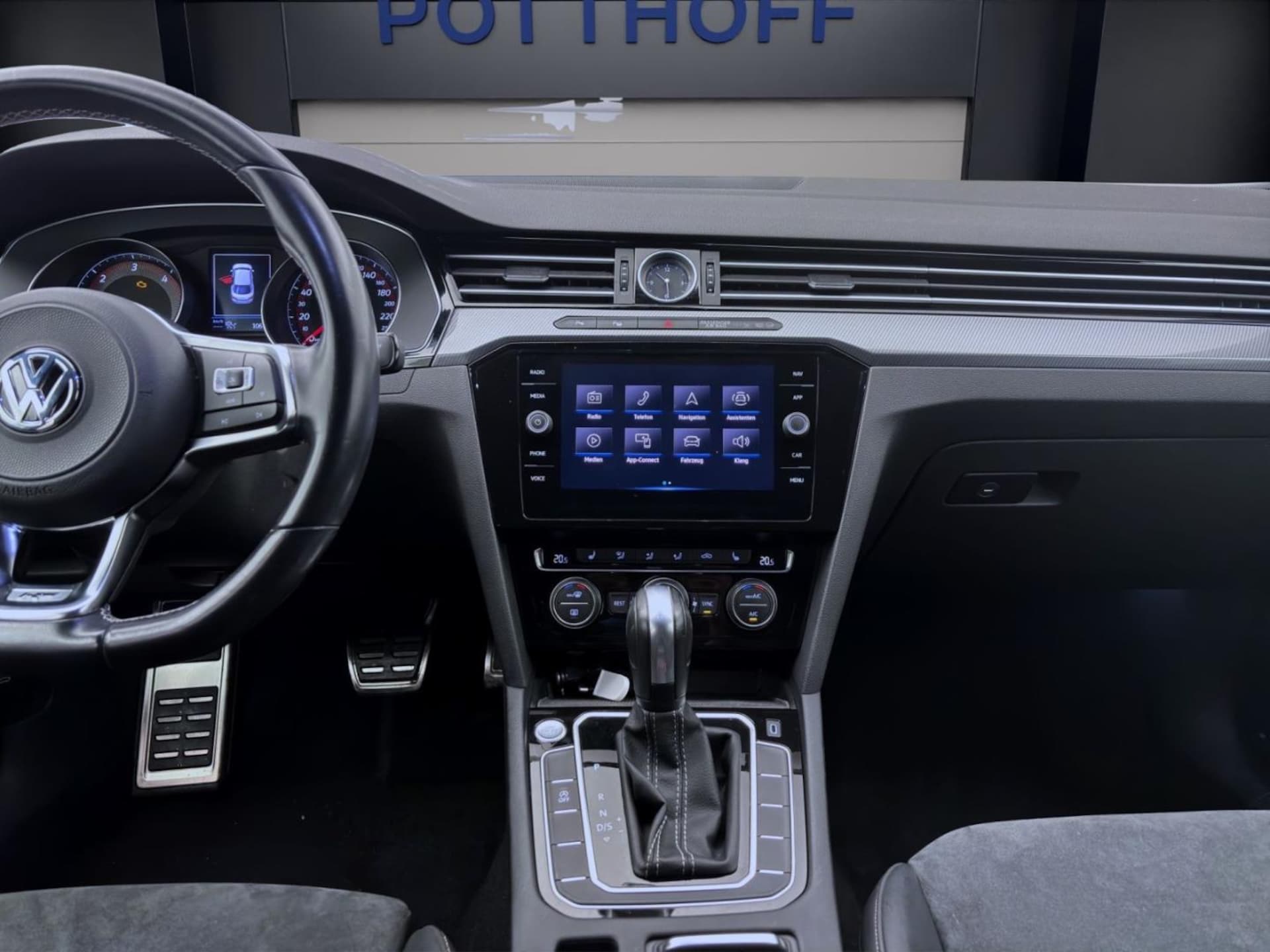Volkswagen Arteon R-Line