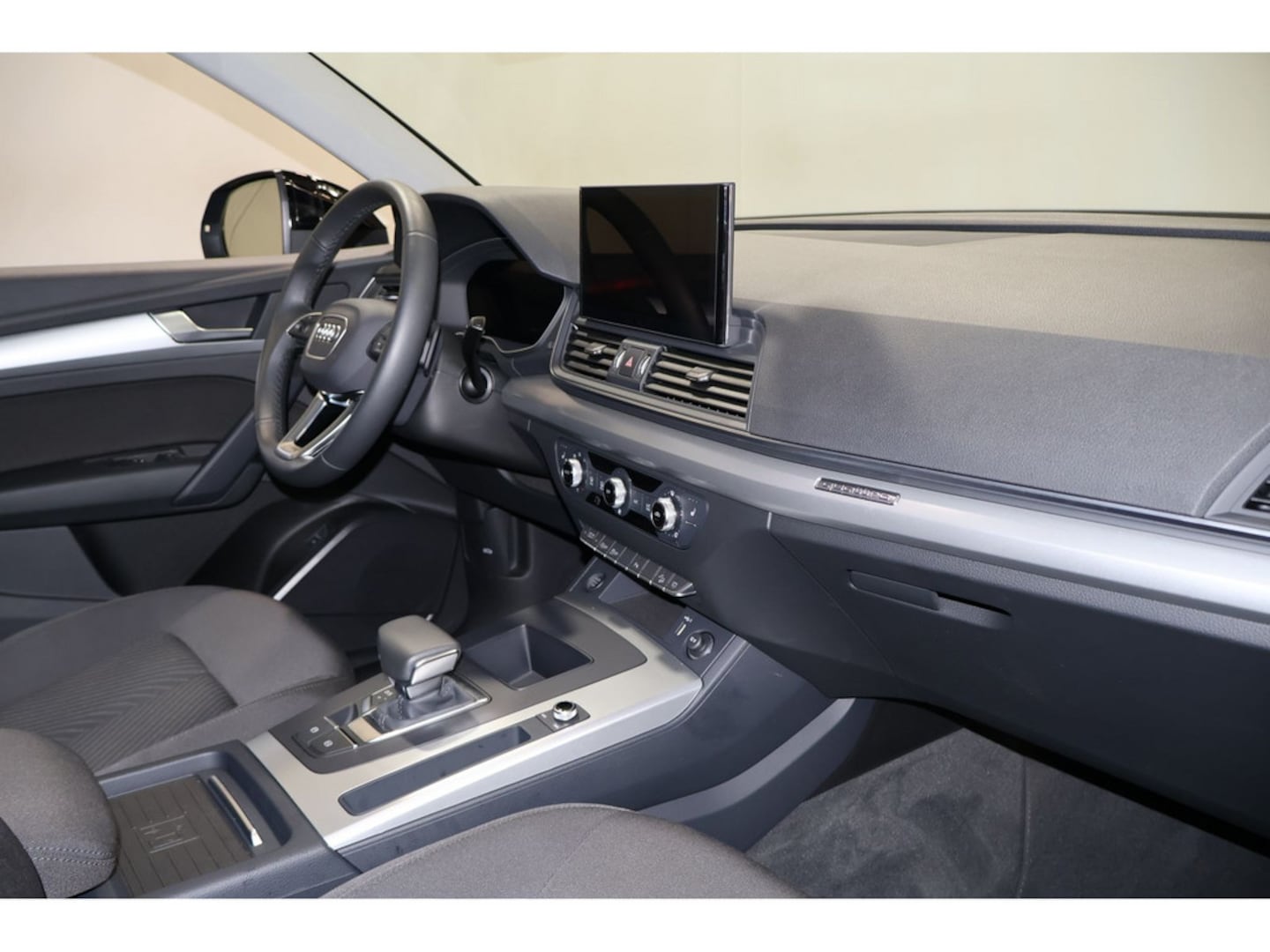 Bild über Audi Q5 Sportback 40 TDI quattro S tronic - für weitere Informationen kontaktieren Sie den Audi Partner