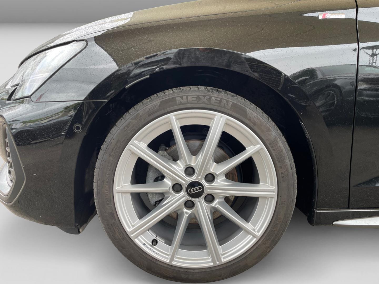 Bild über Audi A3 Sportback S line 35 TFSI S tronic - für weitere Informationen kontaktieren Sie den Audi Partner