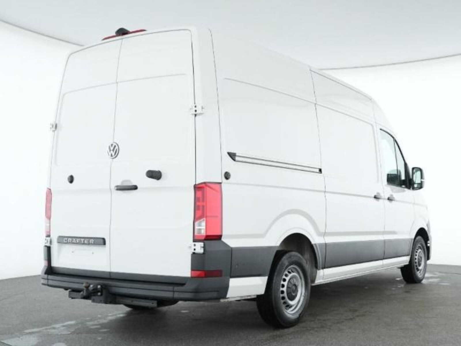 Volkswagen Crafter Kasten mittlerer Radstand – Bild 2