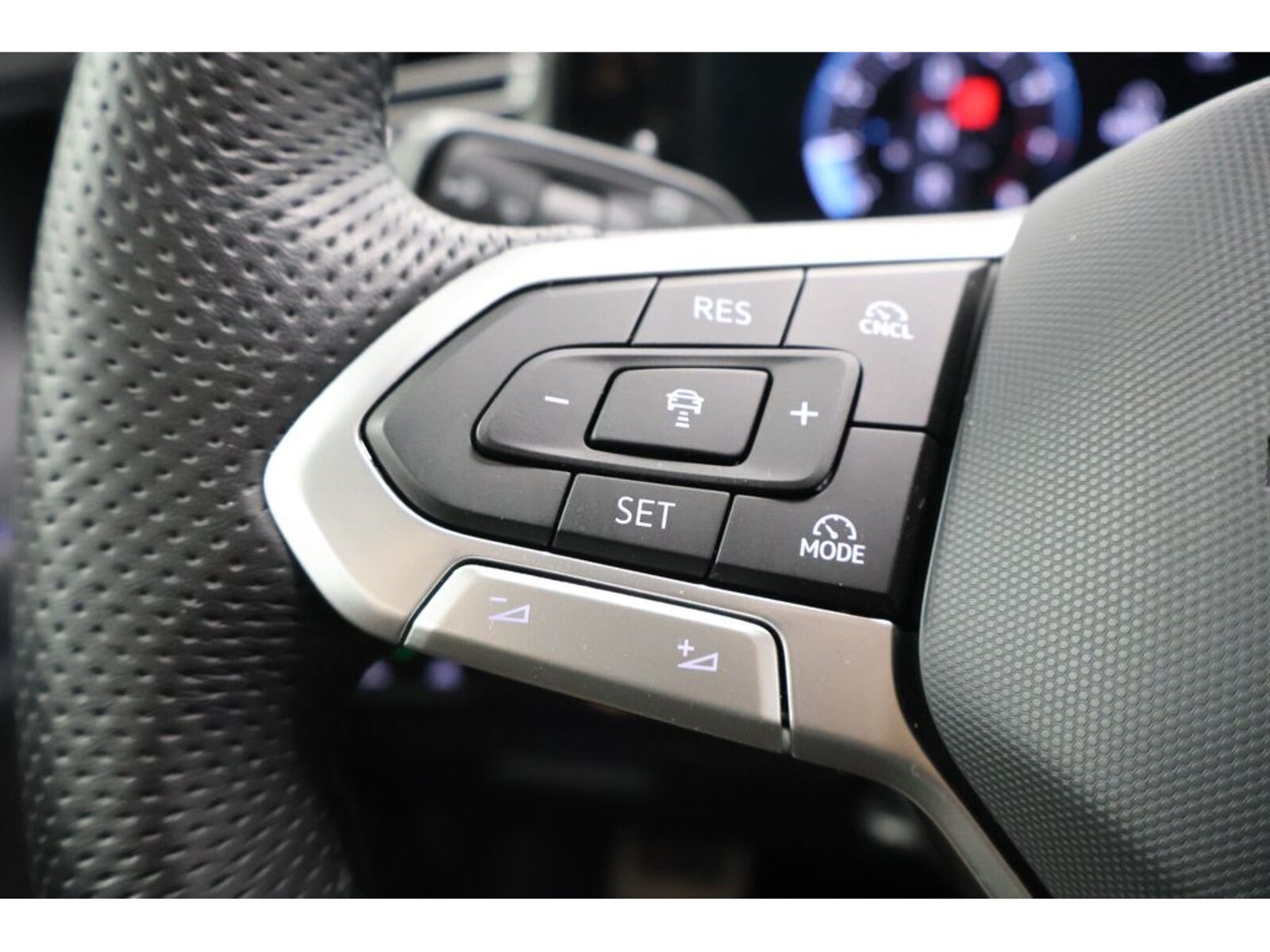Volkswagen Tiguan – Bild 18