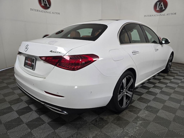 2025 Mercedes-Benz C 300