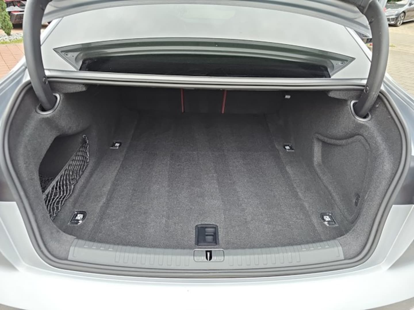 Bild über Audi S6 Limousine TDI quattro tiptronic - für weitere Informationen kontaktieren Sie den Audi Partner
