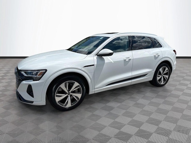 2024 Audi Q8 e-tron