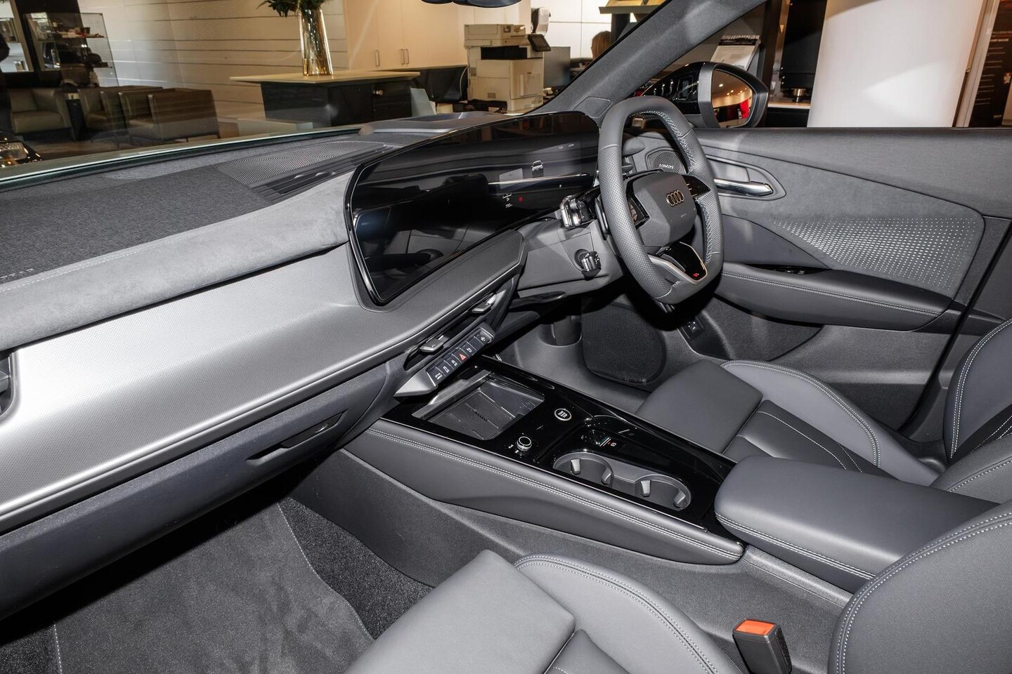 Image about Audi Q3 SUV TFSI quattro 195 kW