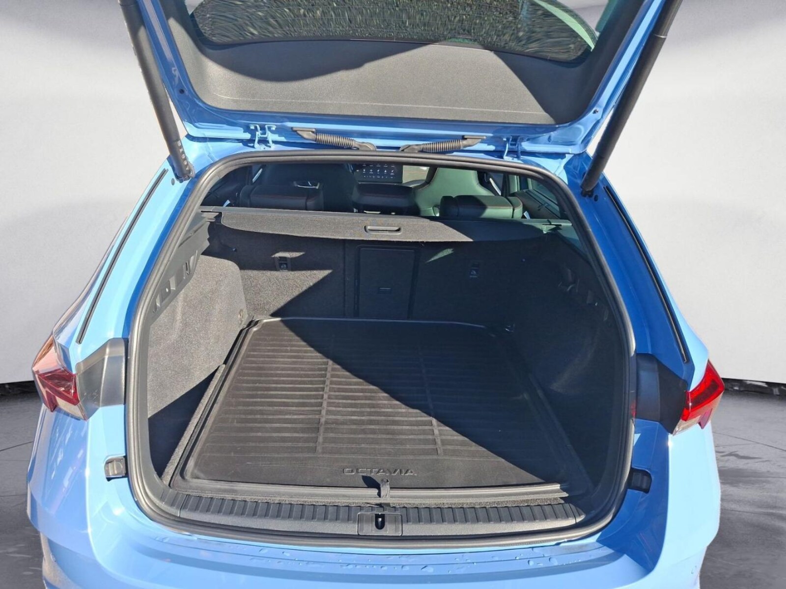 Škoda Octavia Combi – Bild 14