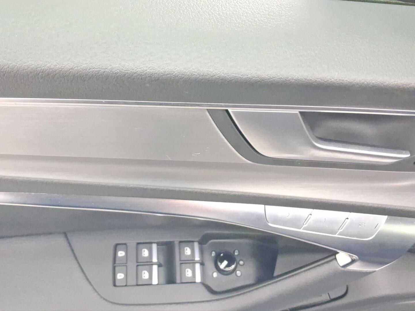 Bild über Audi S6 Avant TDI quattro tiptronic - für weitere Informationen kontaktieren Sie den Audi Partner