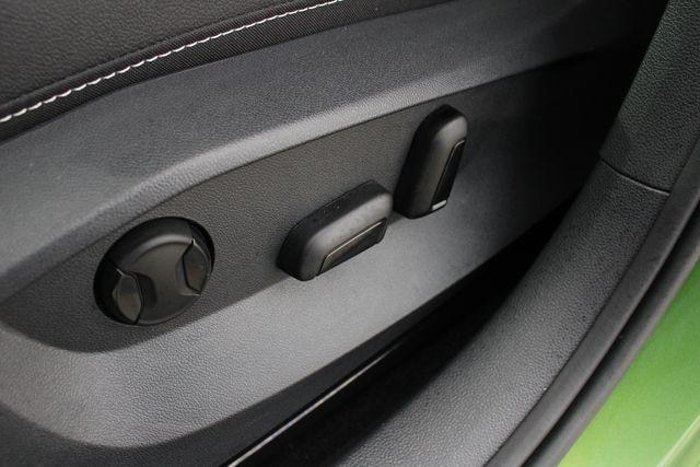 2025 Volkswagen Taos