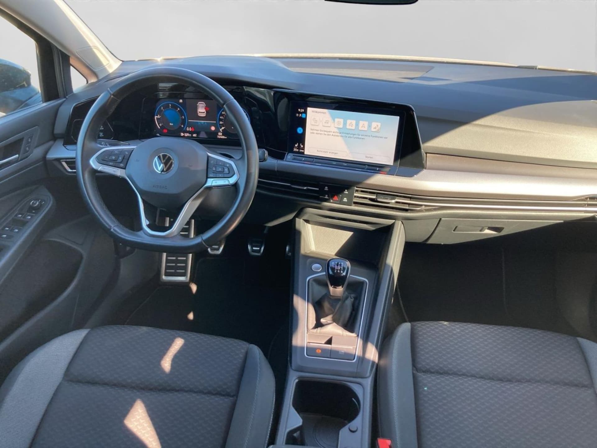 Volkswagen Golf Life