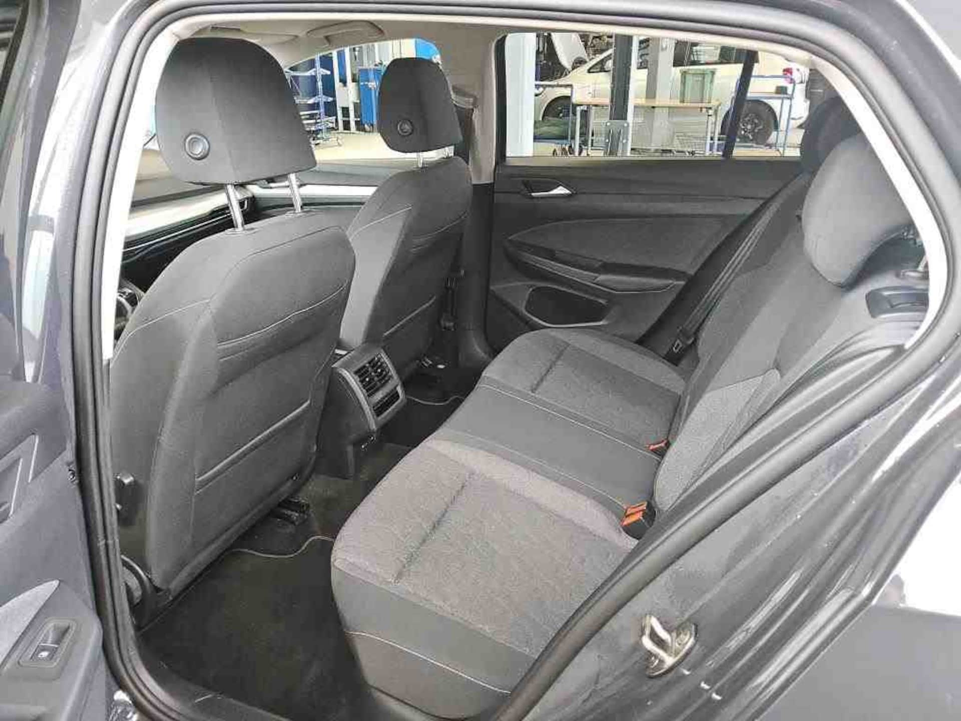 Volkswagen Golf MOVE