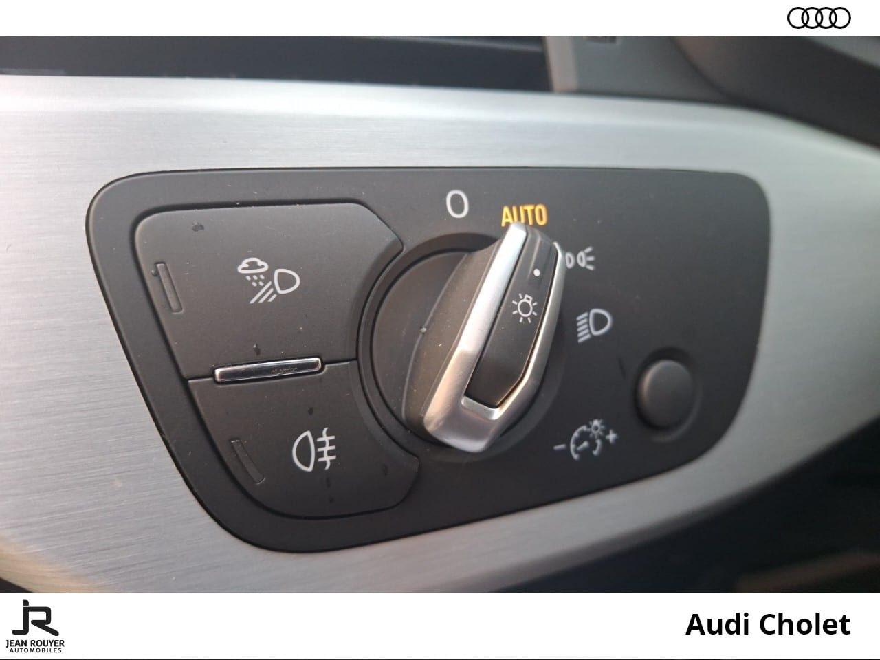 Image about Audi A4 Avant S Line 40 TDI quattro 150 kW (204 ch) S tronic