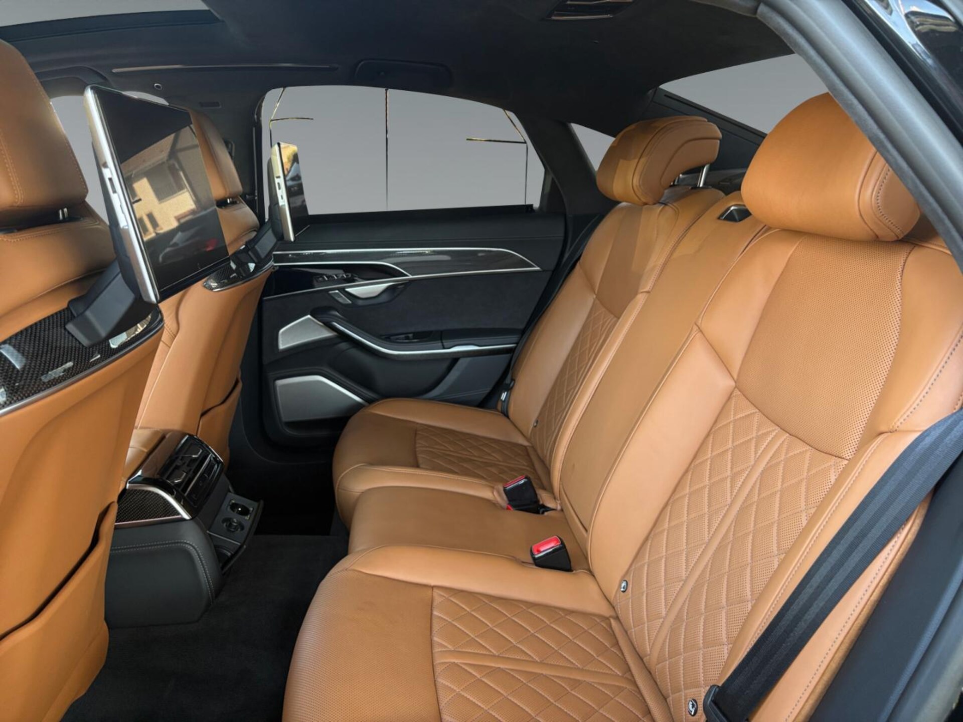 Audi S8