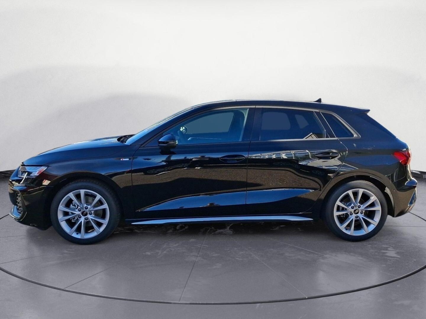 Bild über Audi A3 Sportback TFSI 110 kW S tronic - für weitere Informationen kontaktieren Sie den Audi Partner