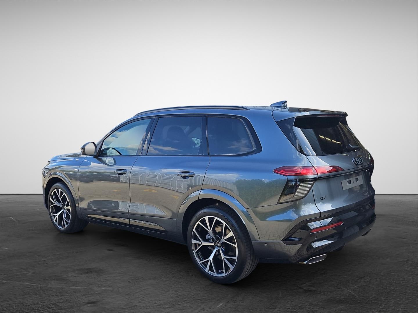 Bild über Audi Q7 SUV TDI quattro 220 kW tiptronic - für weitere Informationen kontaktieren Sie den Audi Partner