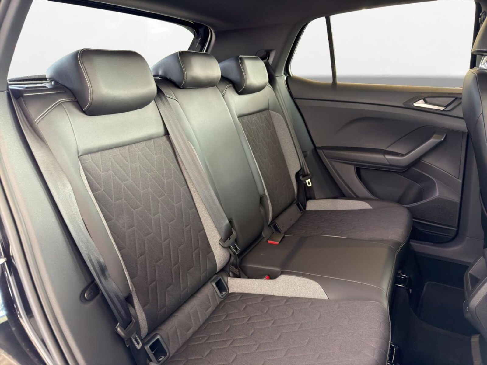 Volkswagen T-Cross – Bild 11