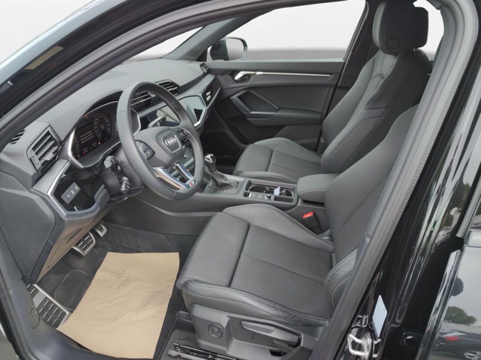 Audi Q3 Sportback – Bild 2