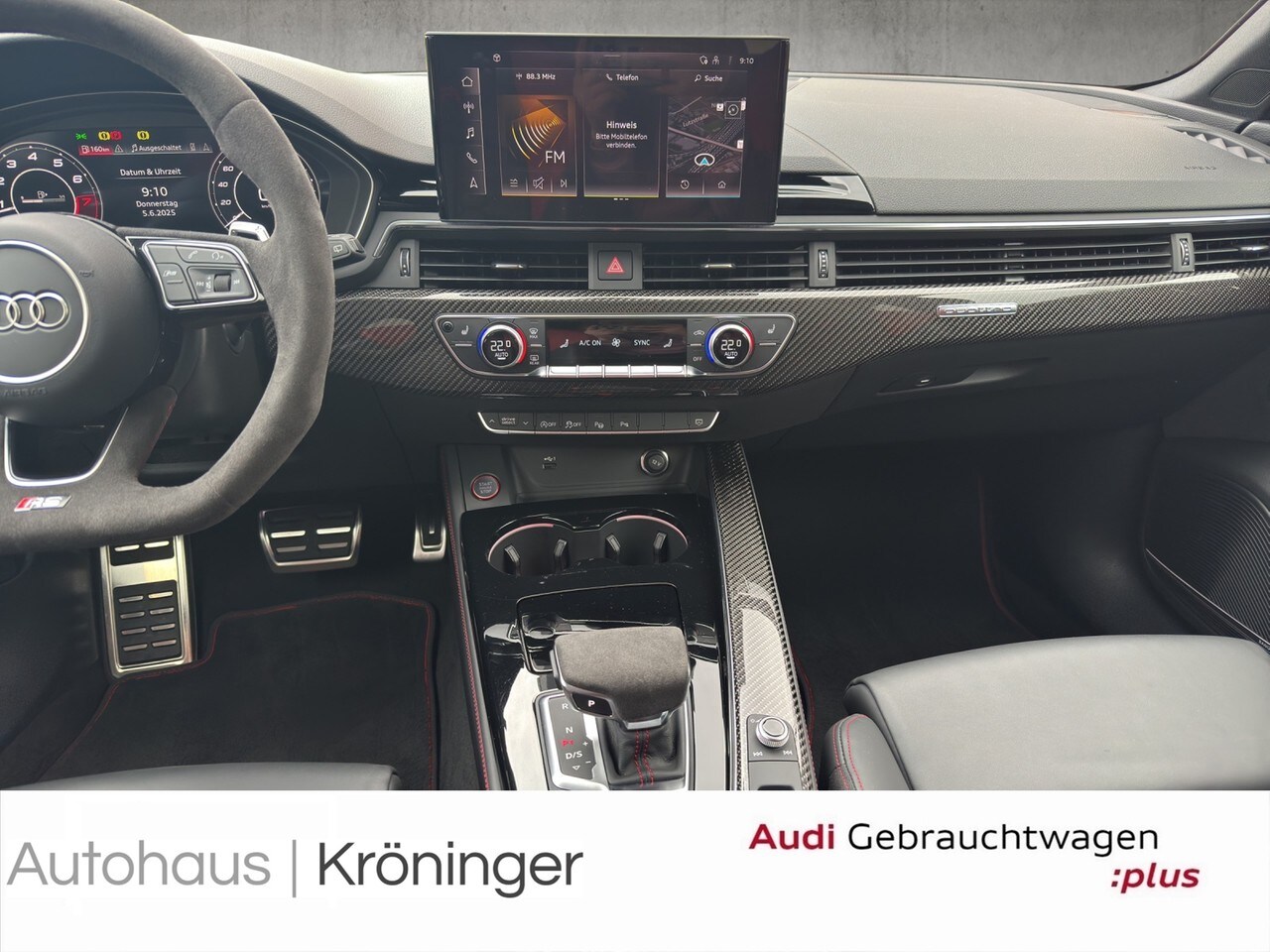 Image about Audi RS 4 Avant TFSI quattro tiptronic