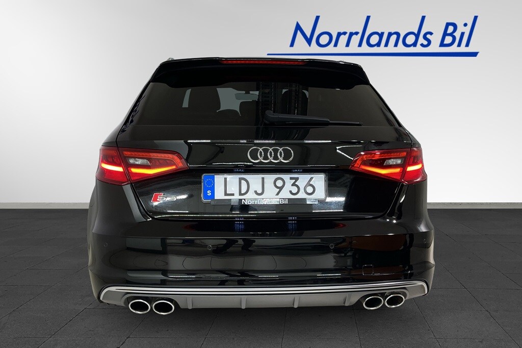 Image about Audi S3 / S3 Sportback / S3 Sedan /  S3 S3 Sportback 2.0 TFSI quattro 300 hk 6-växlad