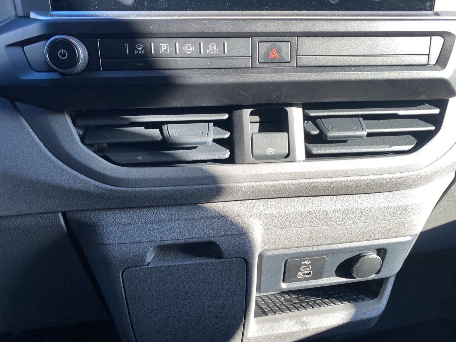 Volkswagen Transporter Kasten langer Radstand – Bild 11