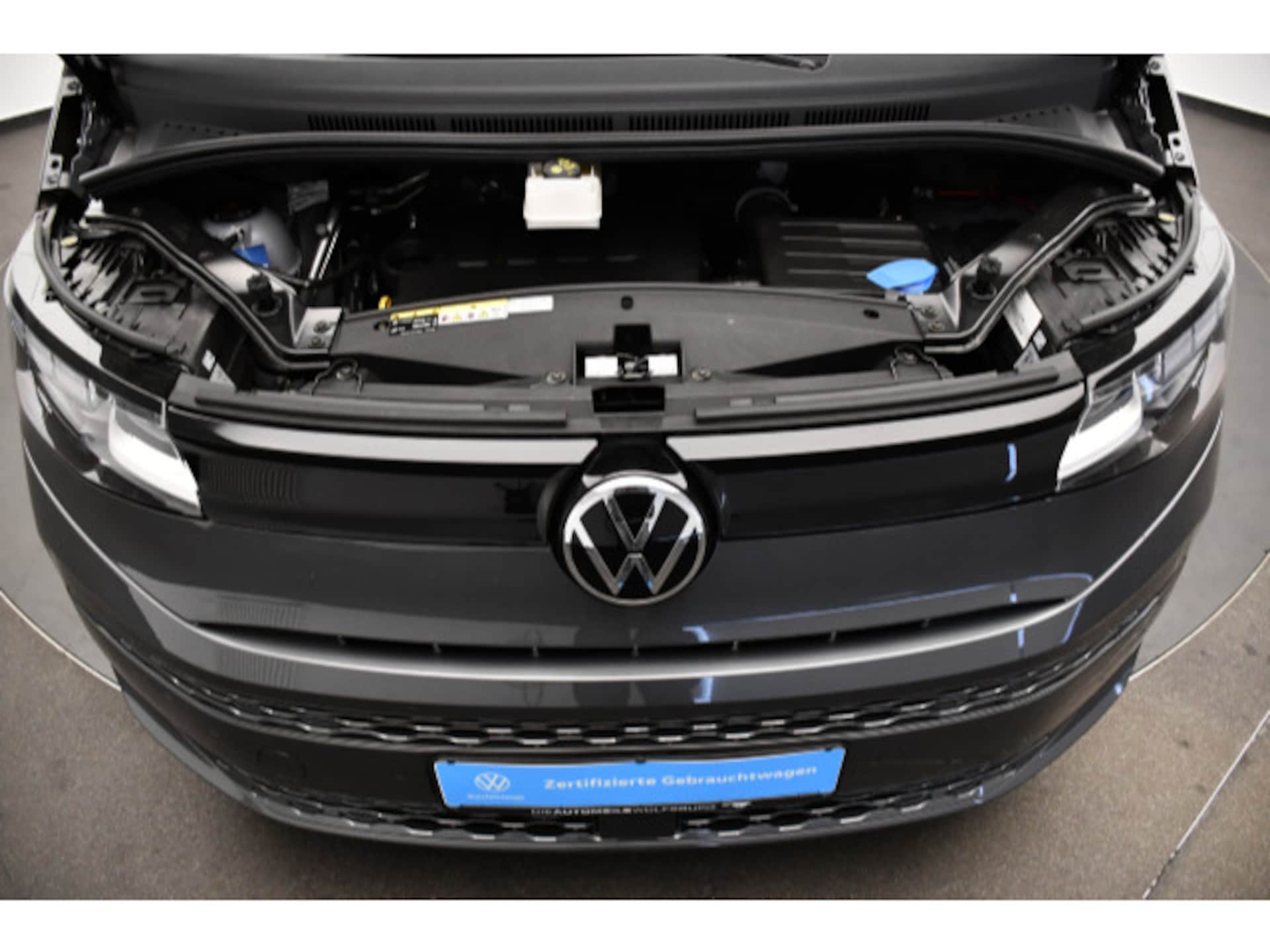 Volkswagen Multivan Basis-Modell