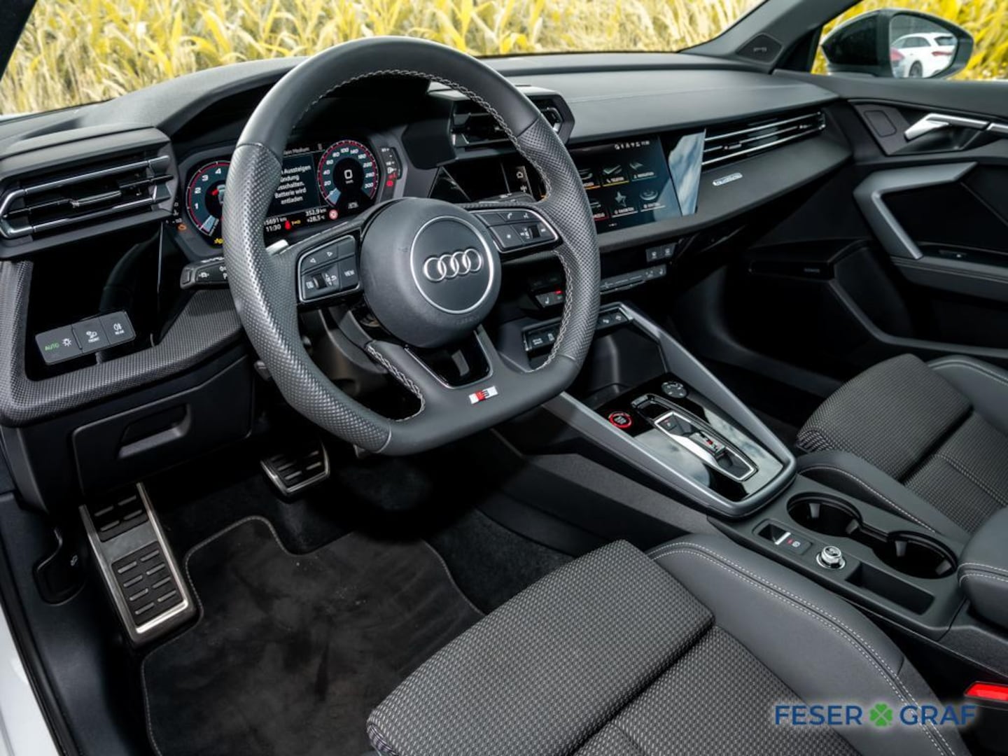 Bild über Audi S3 Limousine TFSI quattro S tronic - für weitere Informationen kontaktieren Sie den Audi Partner