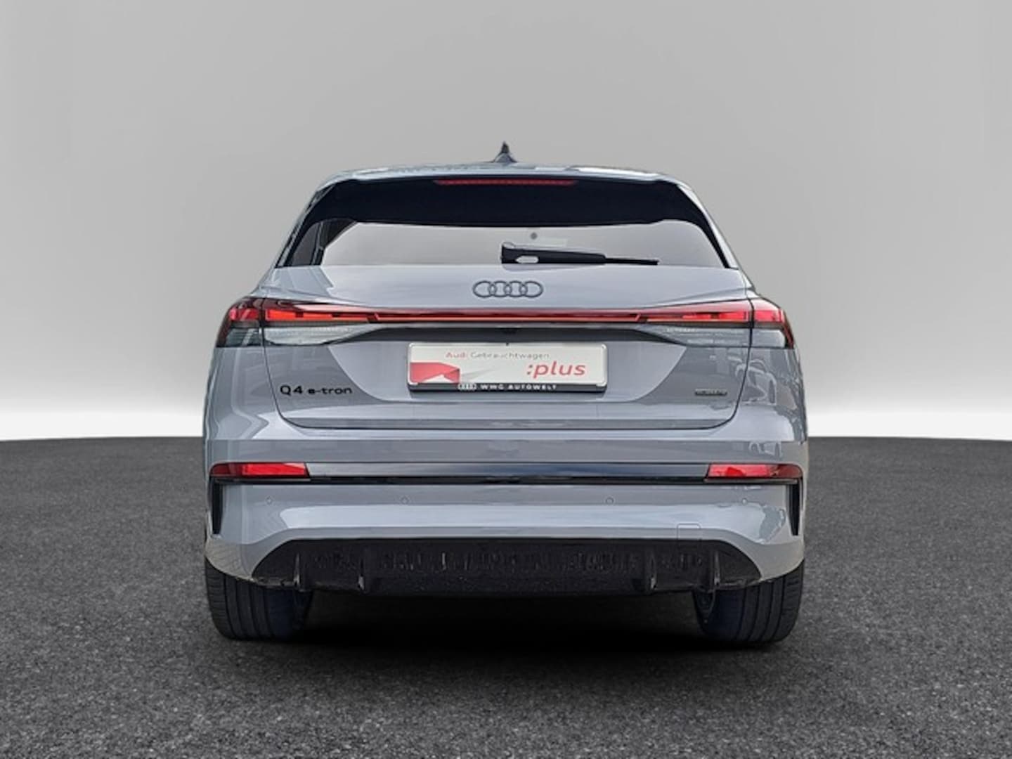 Bild über Audi Q4 SUV e-tron e-tron quattro 220 kW - für weitere Informationen kontaktieren Sie den Audi Partner