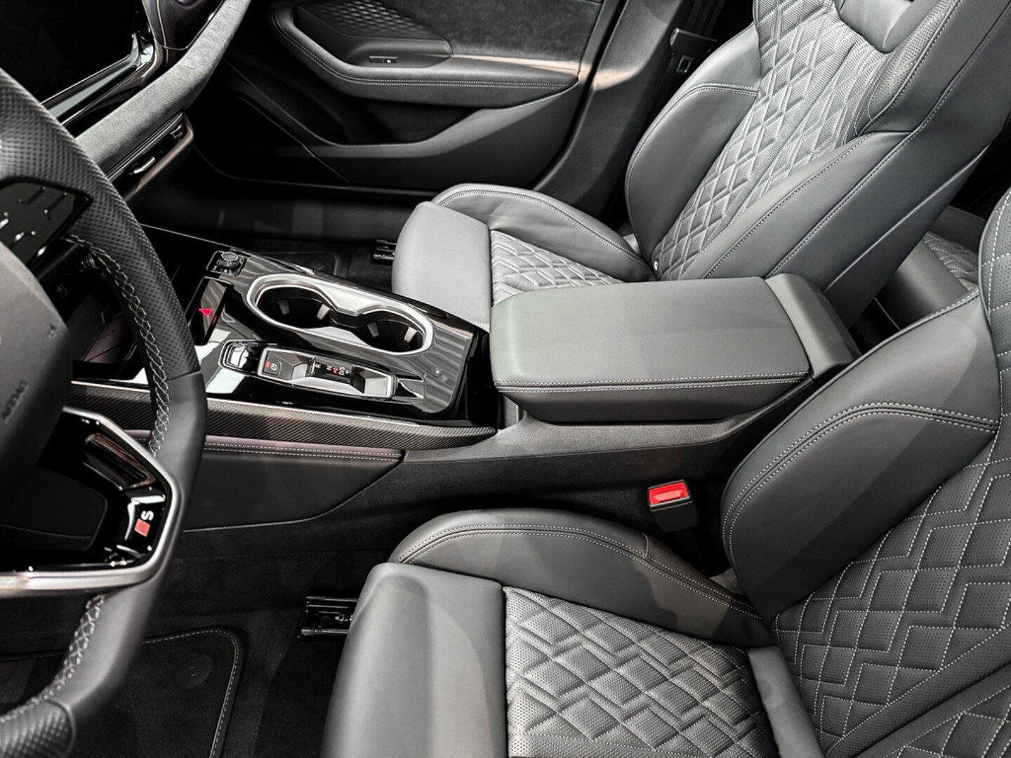 Bild über Audi A6 Avant edition one TDI quattro 150 kW S tronic - für weitere Informationen kontaktieren Sie den Audi Partner