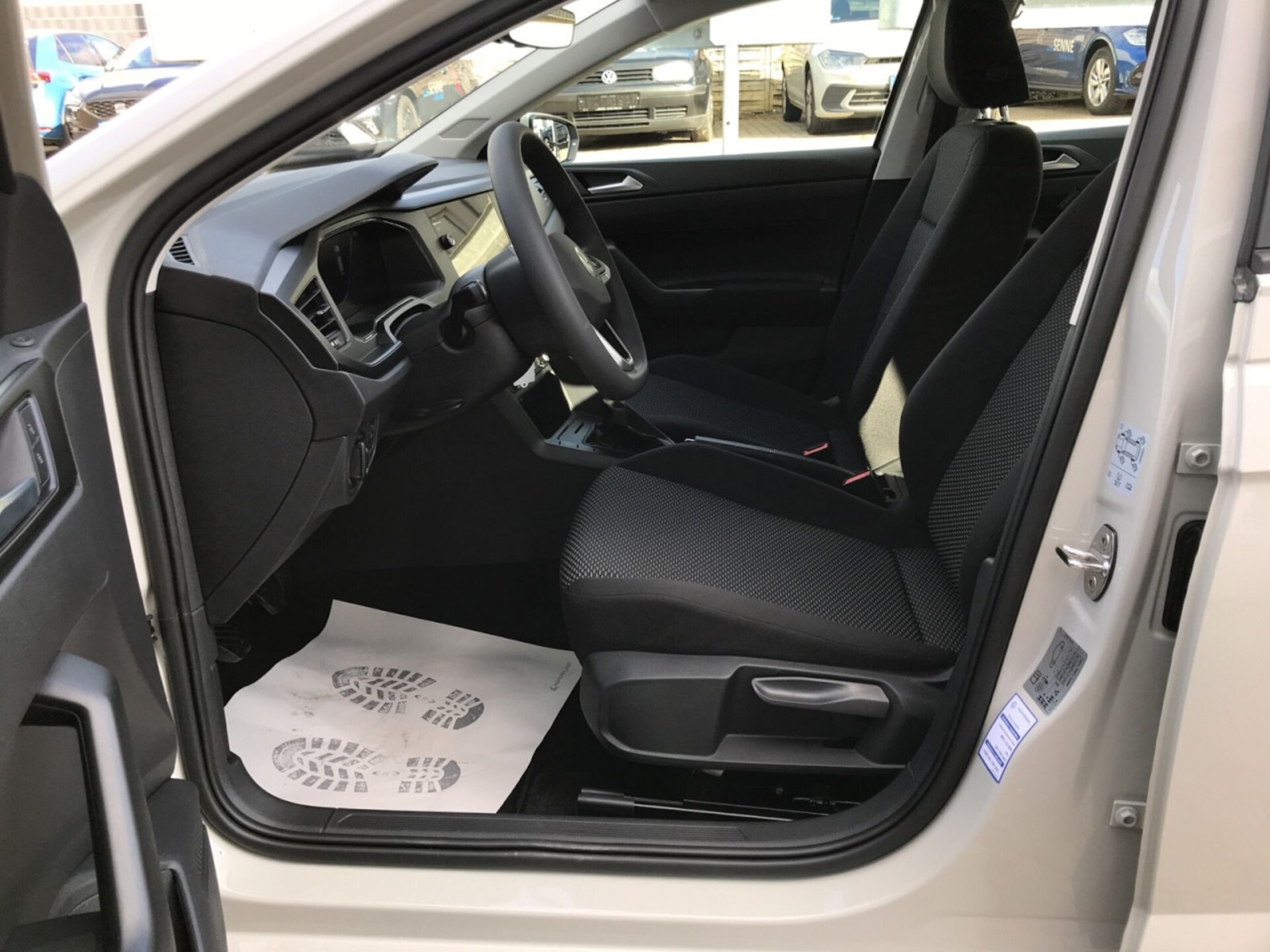 Volkswagen Polo Basis-Modell