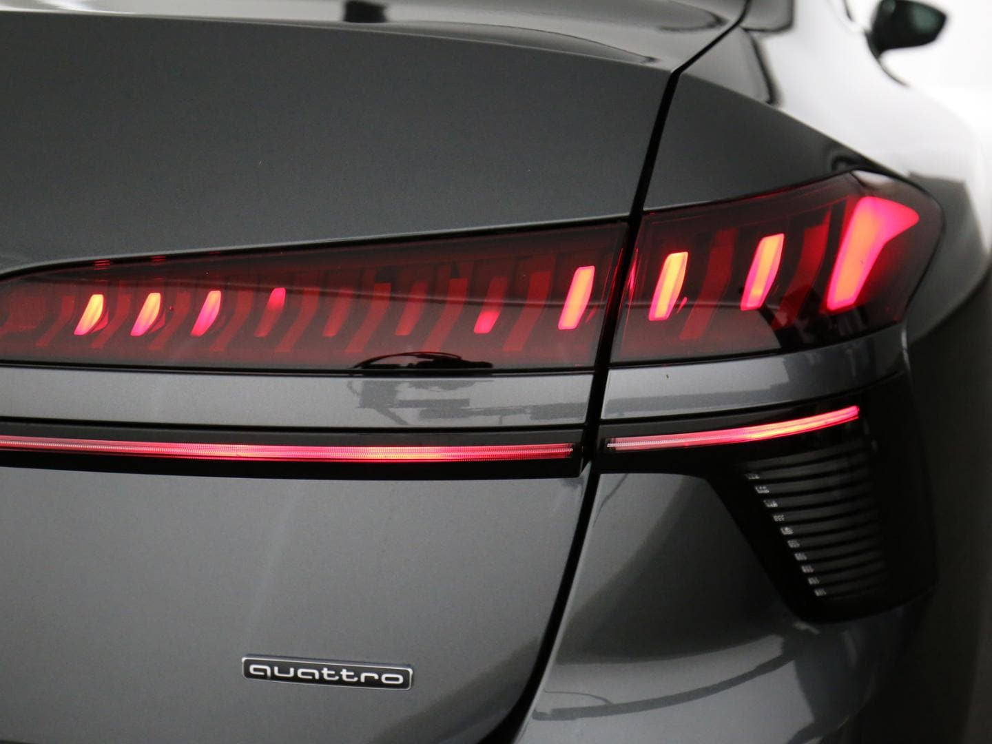 Bild über Audi A6 Limousine edition one TDI quattro 150 kW S tronic - für weitere Informationen kontaktieren Sie den Audi Partner
