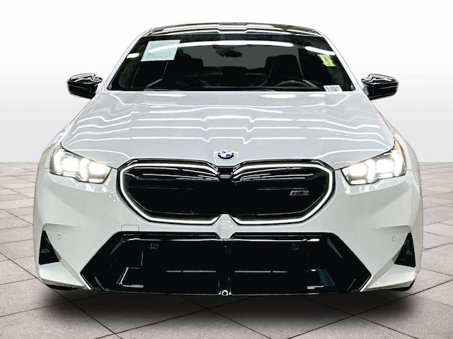 2025 BMW M5