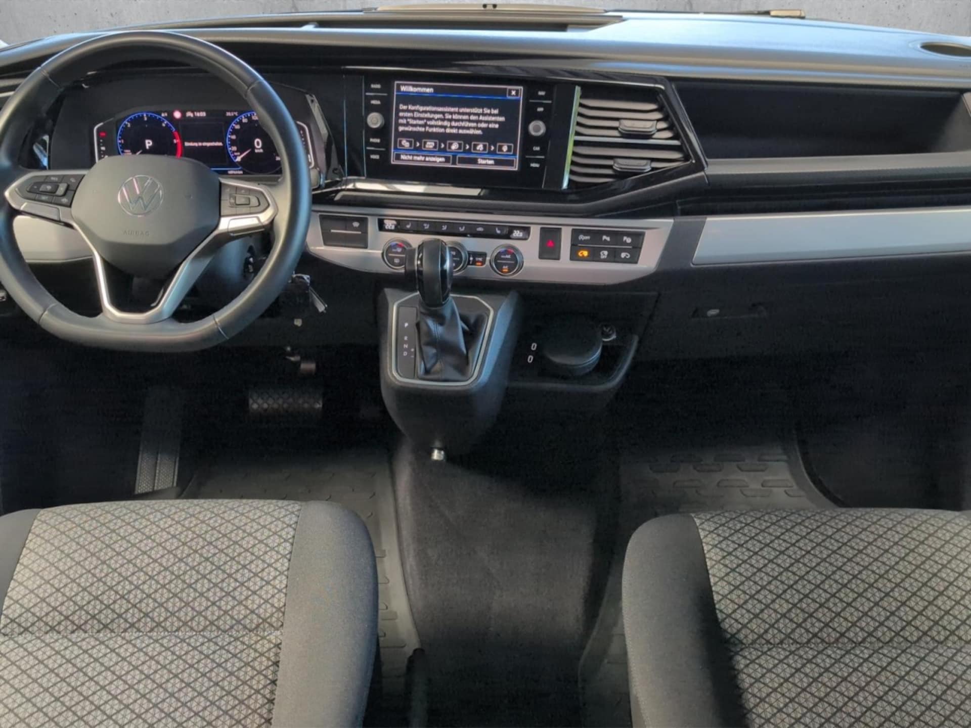 Volkswagen T6.1 California Beach