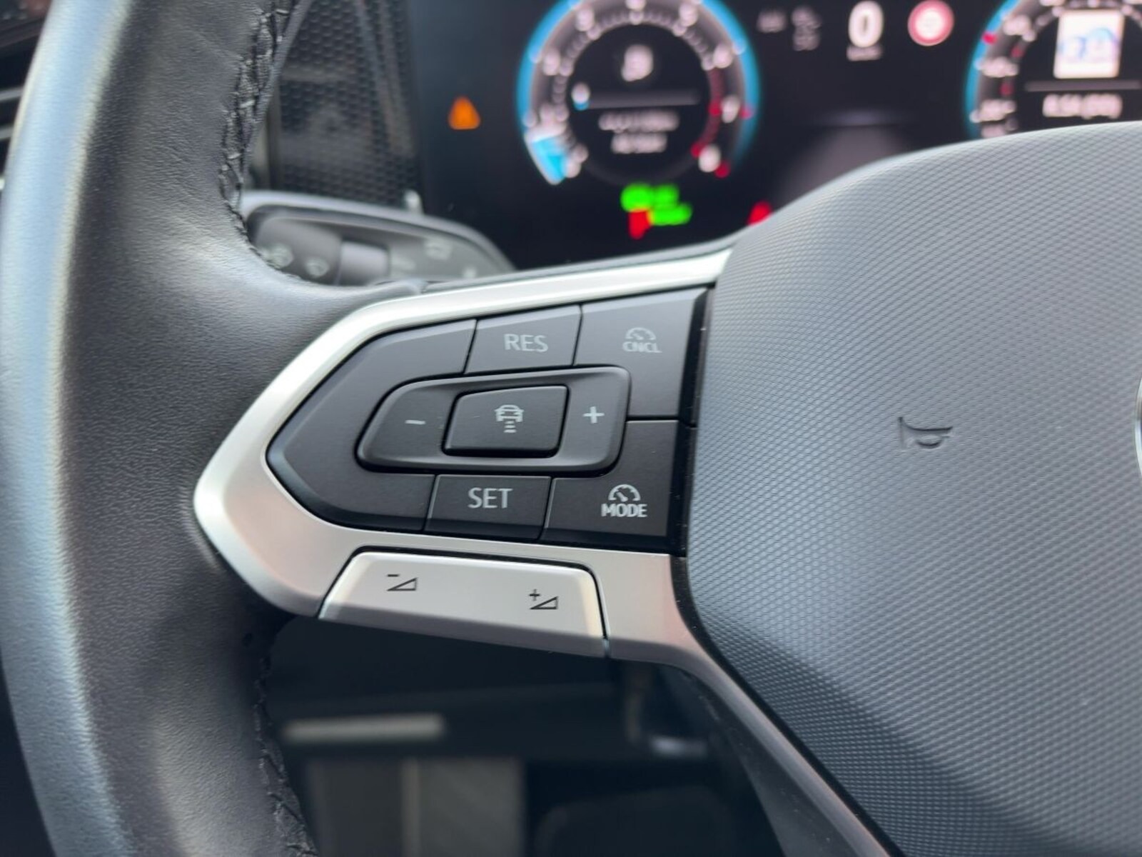 Volkswagen Tiguan – Bild 14