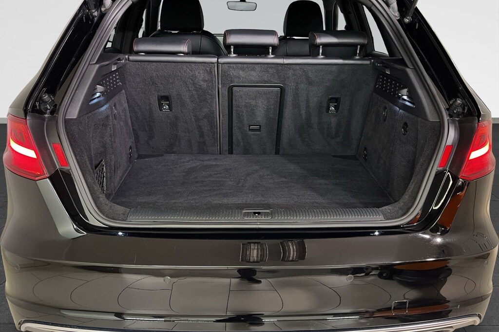 Image about Audi S3 / S3 Sportback / S3 Sedan /  S3 S3 Sportback 2.0 TFSI quattro 300 hk 6-växlad
