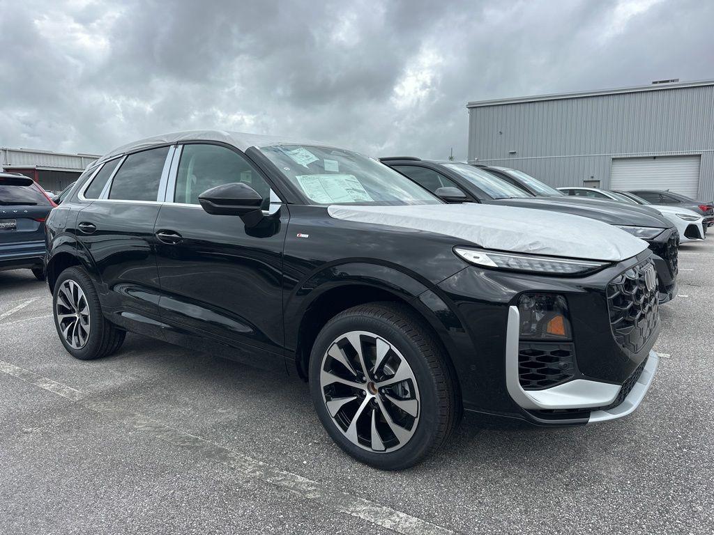 2026 Audi Q3 S line quattro's photo