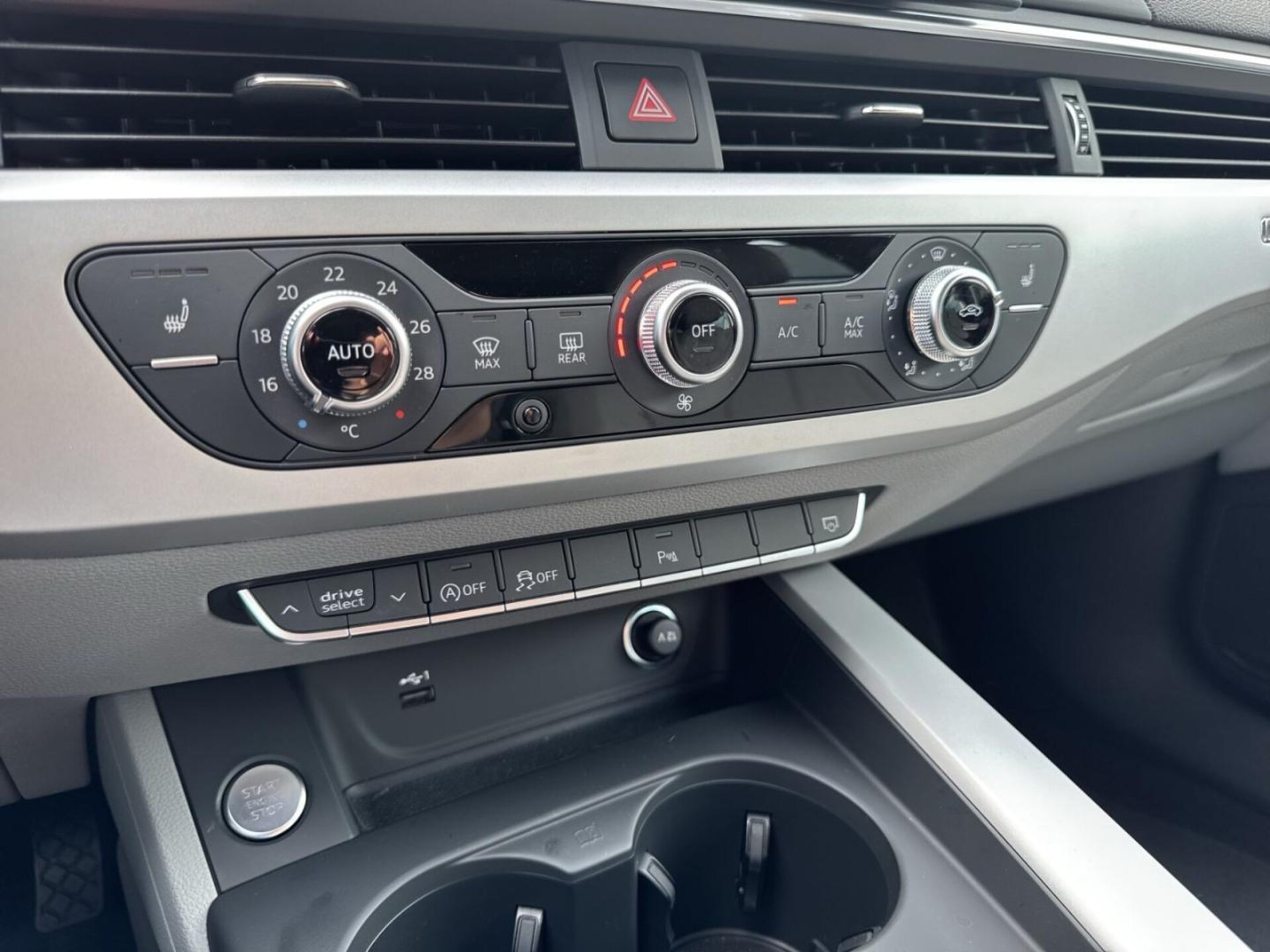 Audi A4 Avant S line