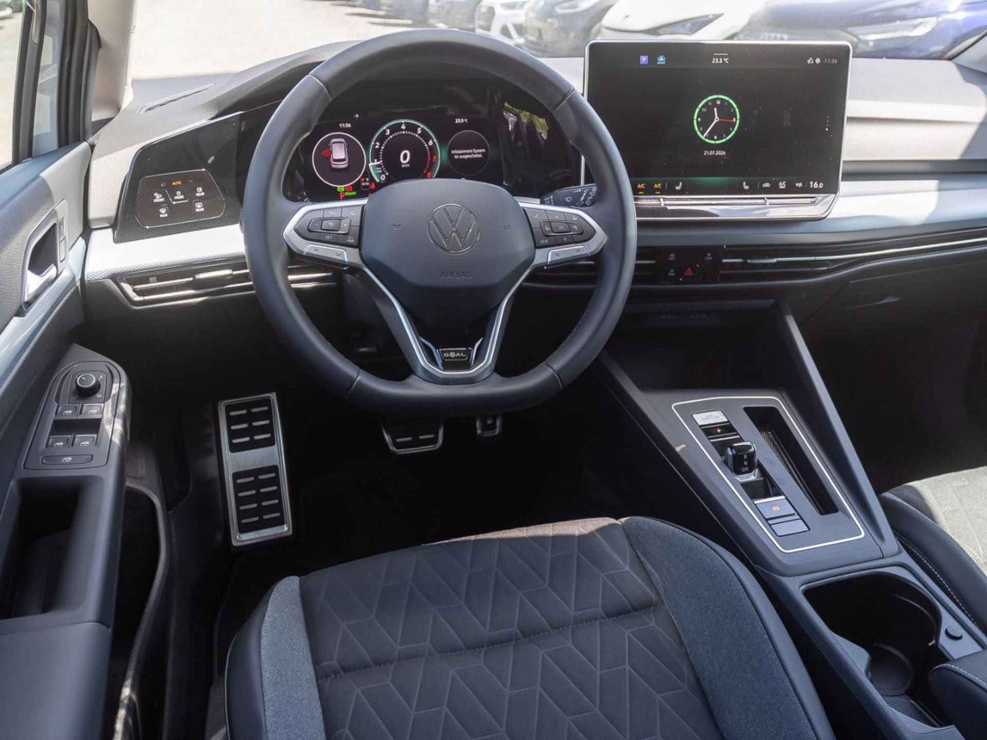 Volkswagen Golf Life