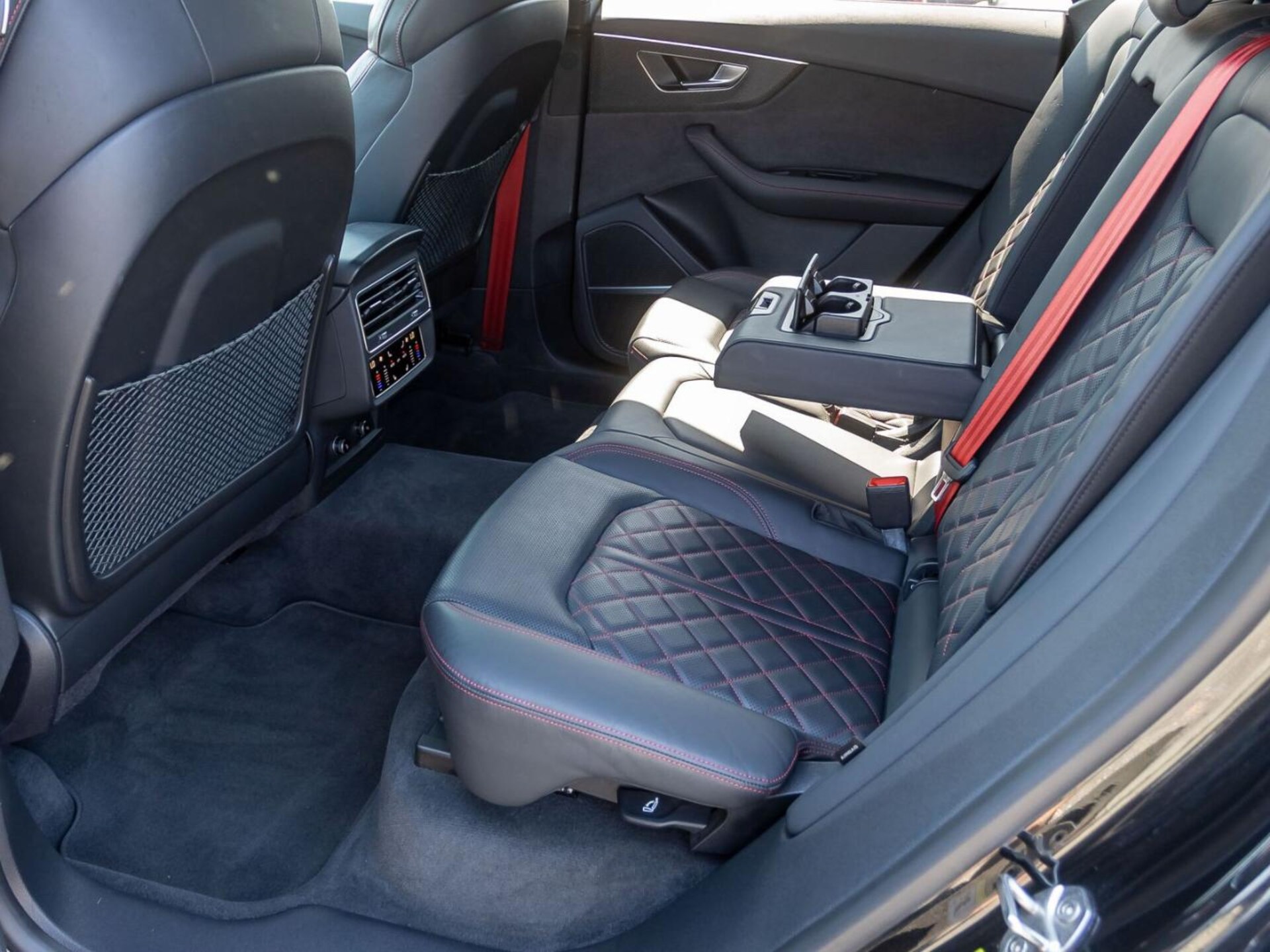 Audi SQ8 SUV