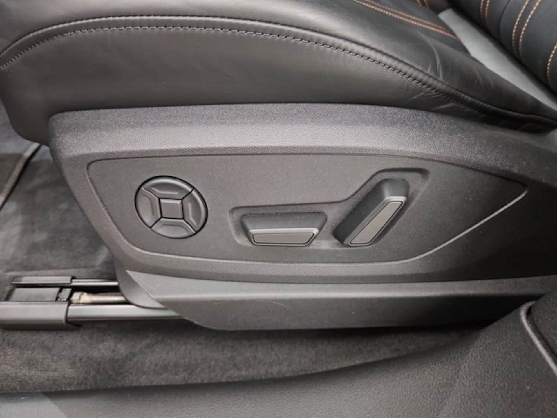 Audi e-tron S line