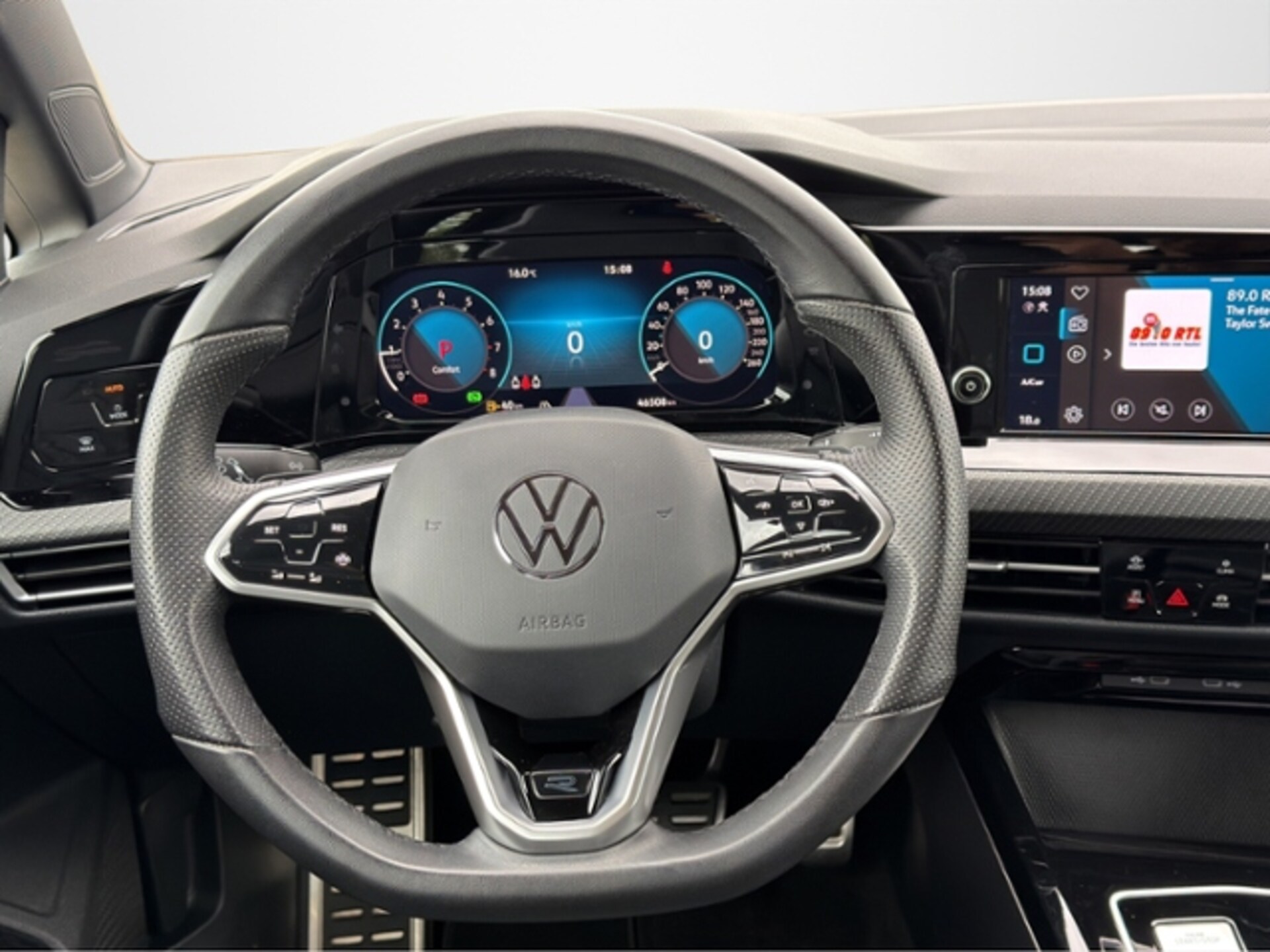 Volkswagen Golf R-Line