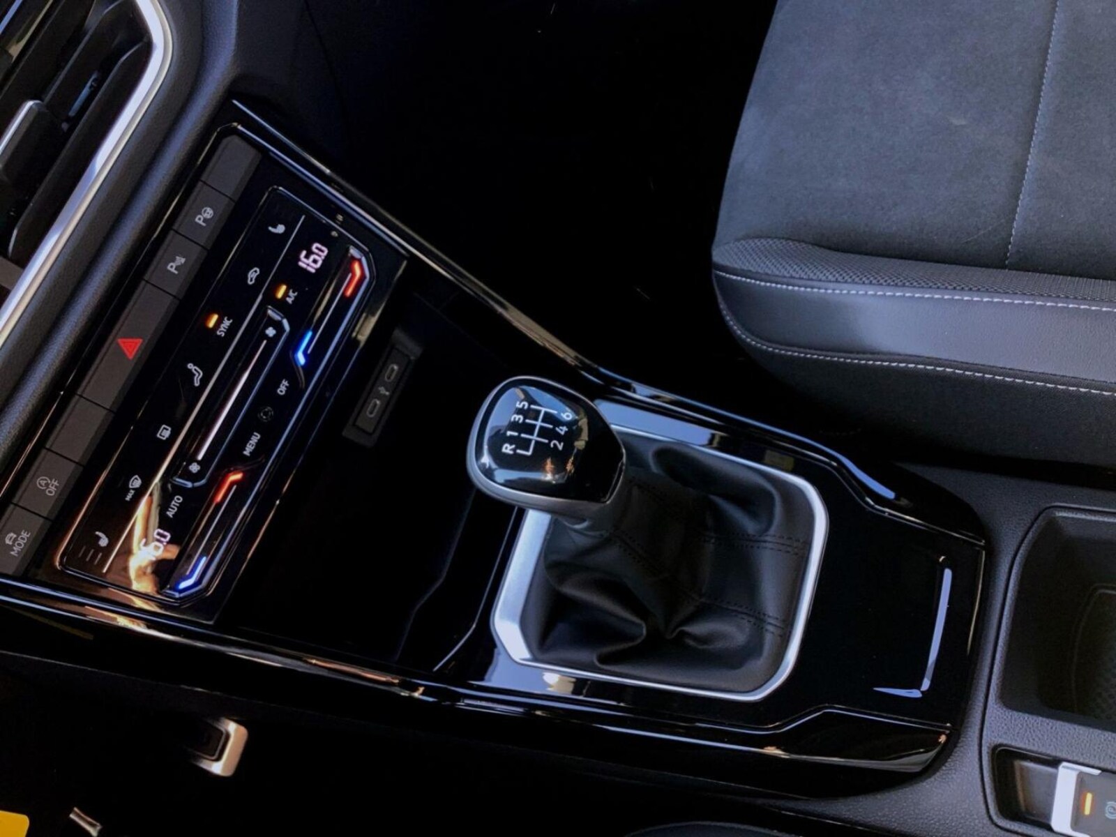 Volkswagen T-Roc – Bild 7