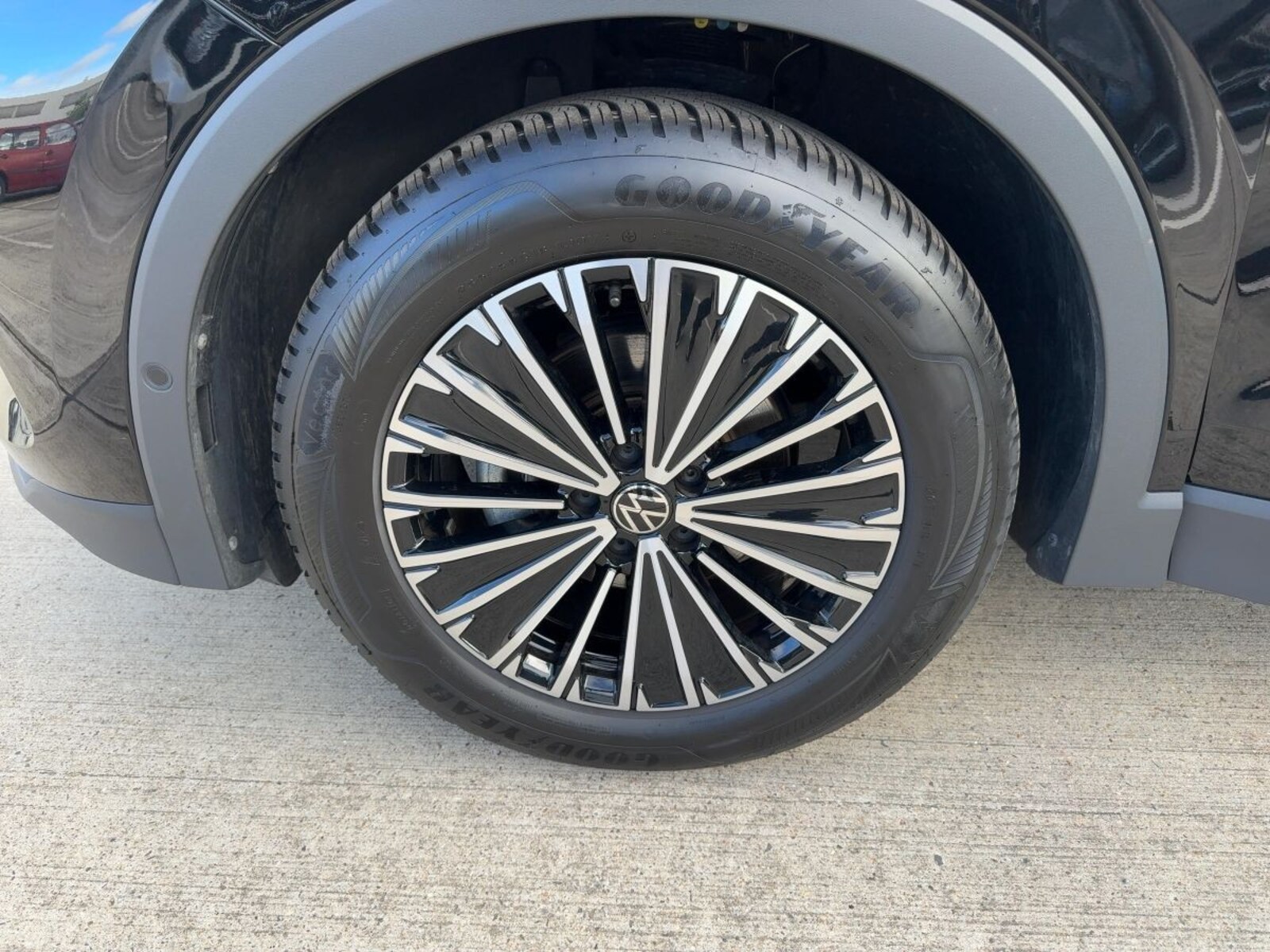Volkswagen Tiguan – Bild 15